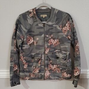 Democracy Floral Camo Utility Jacket – Size Small‎